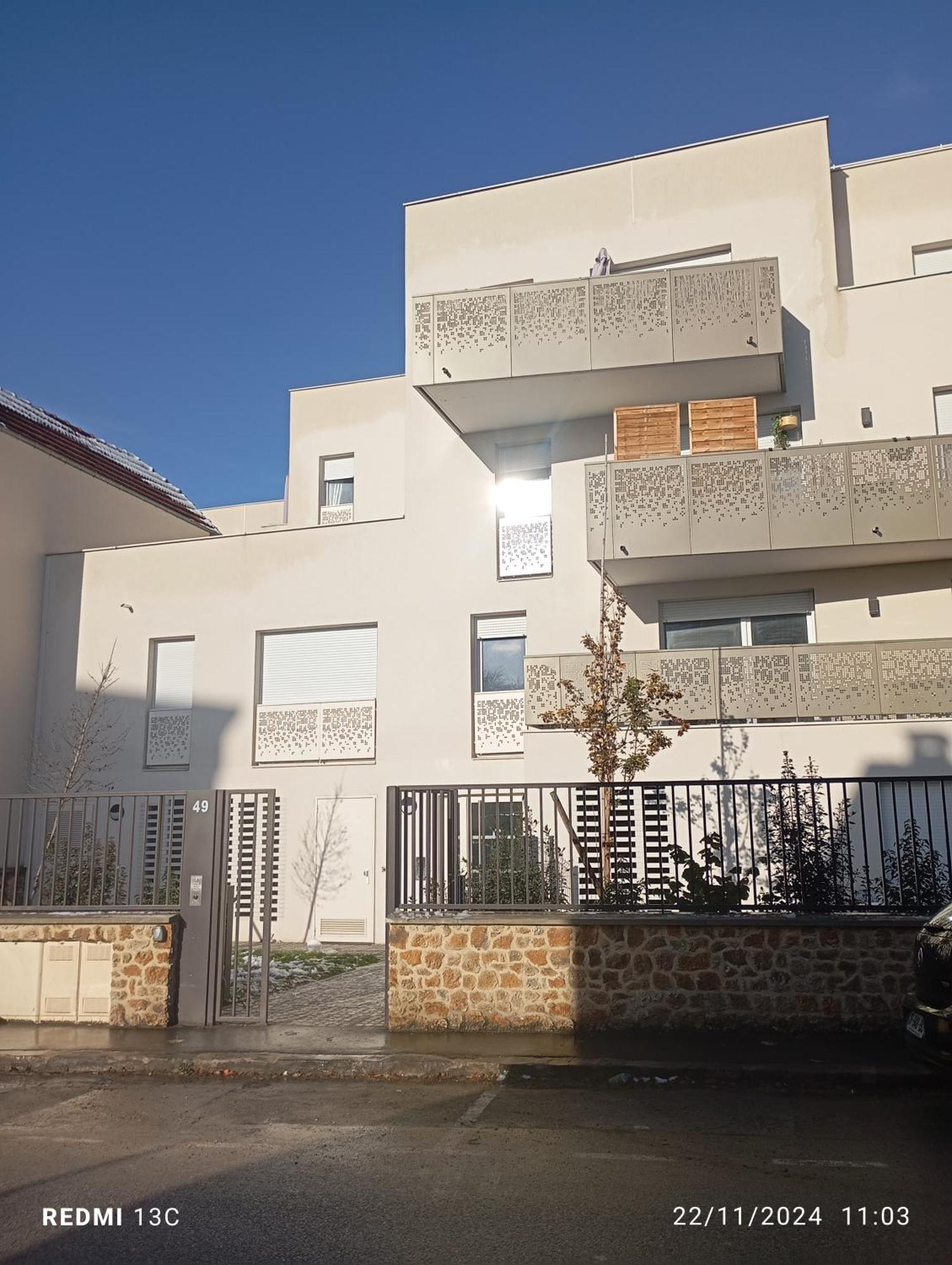 Bel Appartement Disponible Conflans-Sainte-Honorine Exterior photo